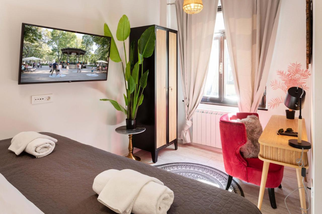 Design Sunny 2Bdr Apartment Near The City Center 자그레브 외부 사진