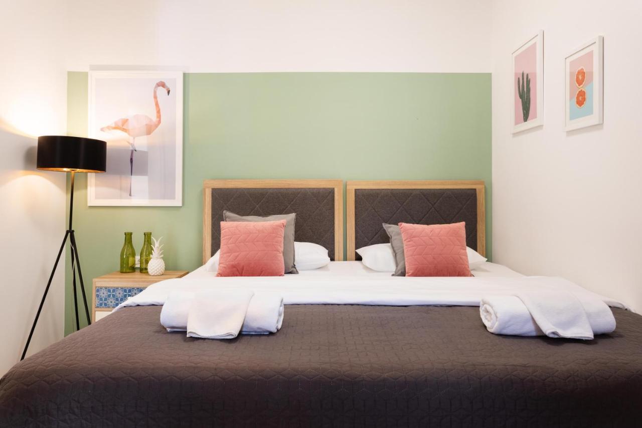 Design Sunny 2Bdr Apartment Near The City Center 자그레브 외부 사진